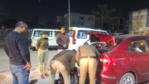 आईजी कुमायूँ के आदेश पर इन जनपदों के विभिन्न नाकों, पुलिस बैरियरों एवं चौकी क्षेत्रों में किया गया चेकिंग अभियान