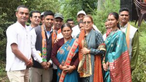 सोमेश्वर में कैबिनेट मंत्री रेखा आर्या ने की विकास योजनाओं की घोषणा, राम कथा व आयुष भंडारे में लिया भाग